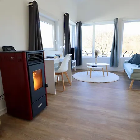 Le Scandinave - Balneo & Netflix - Terrasse Barbecue - Confort & Detente - Piste Cyclable Meuse Holiday home