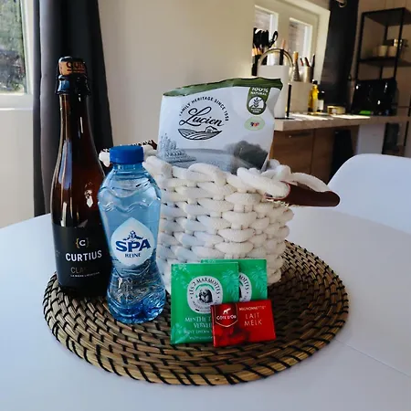 Dom wakacyjny Le Scandinave - Balneo & Netflix - Terrasse Barbecue - Confort & Detente - Piste Cyclable Meuse Hastiere-par-dela